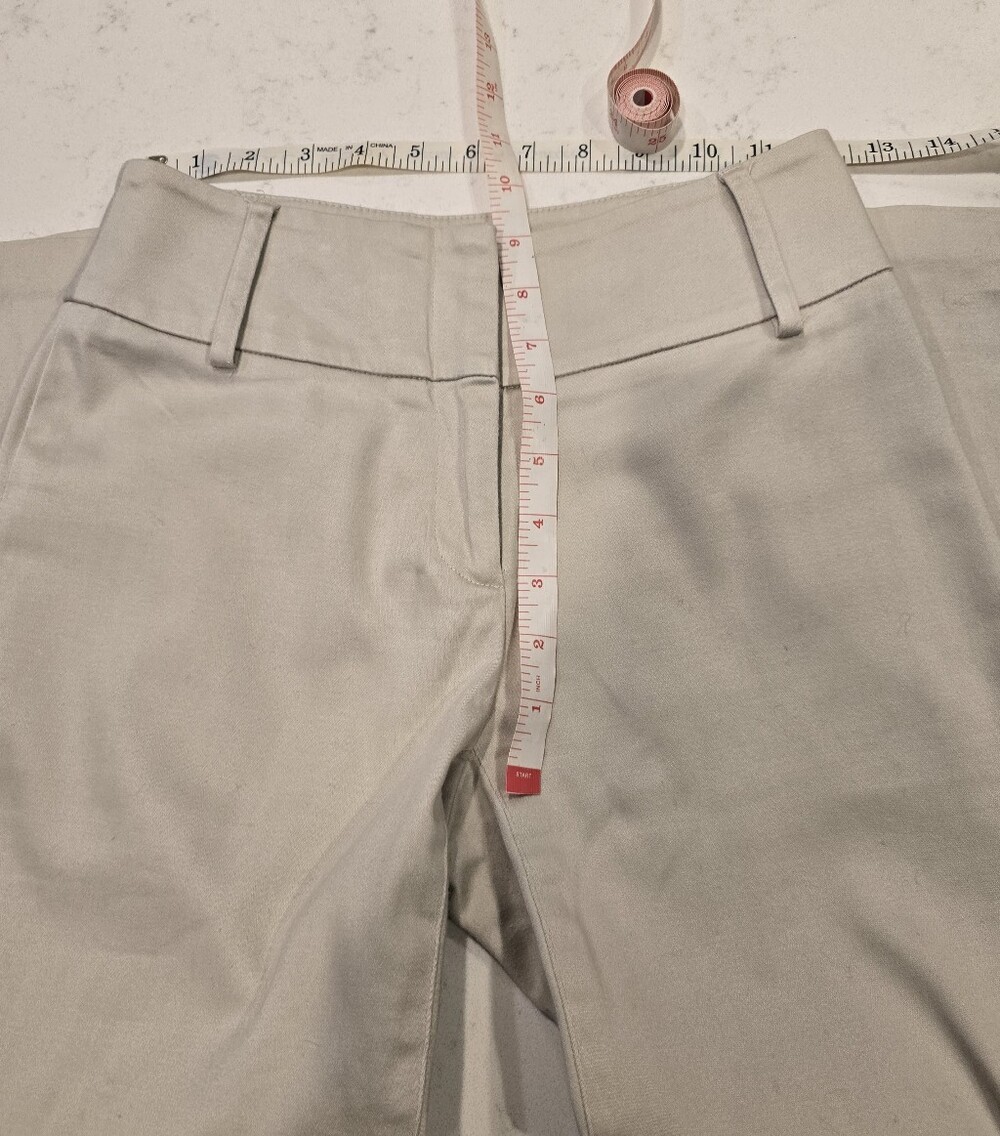 Bebe Cropped Khaki Tan Pants Y2K | Pedal Pushers | Office Siren | Size 0 - Picture 6 of 7